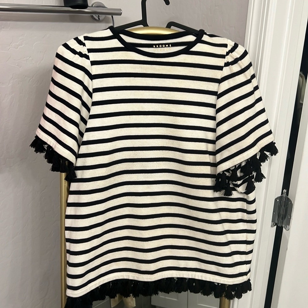 Kate Spade Size XS Broome Street Flutter Sleeve Tassel Stripe Top Black White